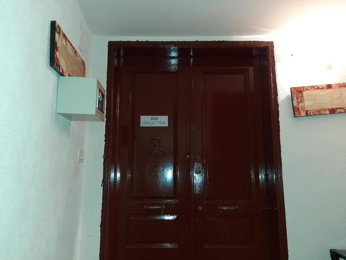 B&B Sotto Gli Archi Катания Экстерьер фото