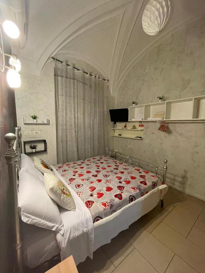 B&B Sotto Gli Archi Катания Экстерьер фото