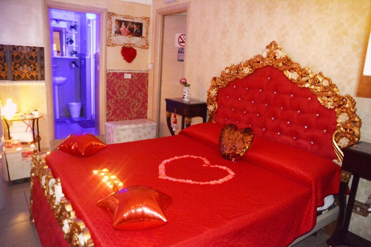 B&B Sotto Gli Archi Катания Экстерьер фото