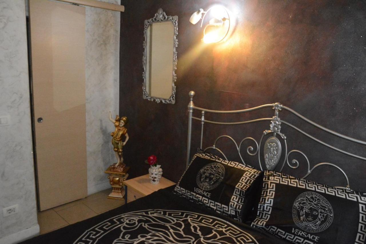 B&B Sotto Gli Archi Катания Экстерьер фото