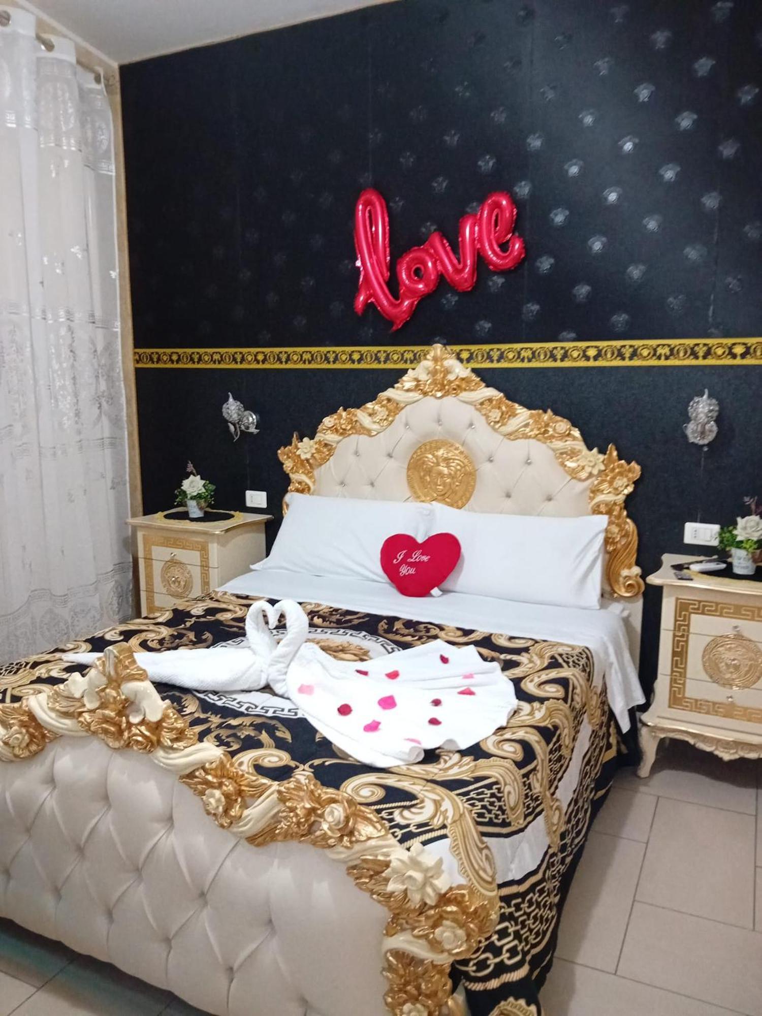 B&B Sotto Gli Archi Катания Экстерьер фото