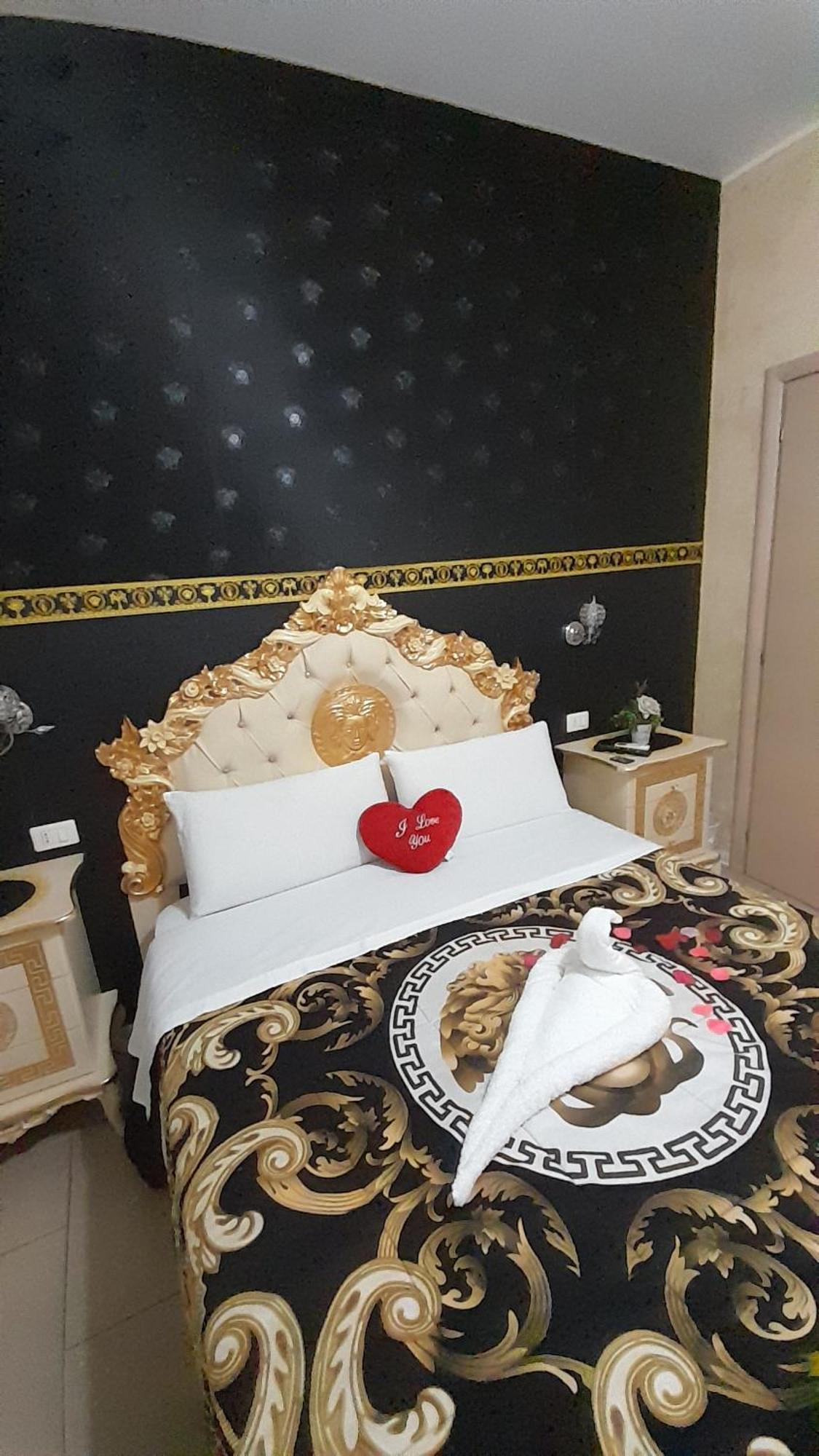 B&B Sotto Gli Archi Катания Экстерьер фото